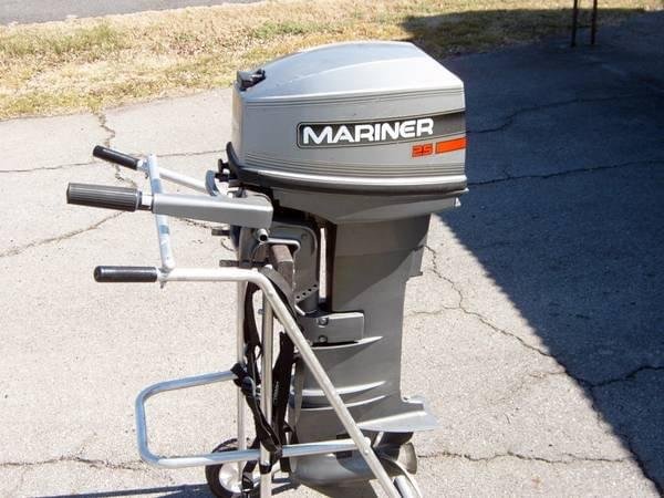 1995 Mariner 25 HP 2-Cyl Carbureted 2-Stroke 20" (L) Tiller Outboard Motor. - Image 1