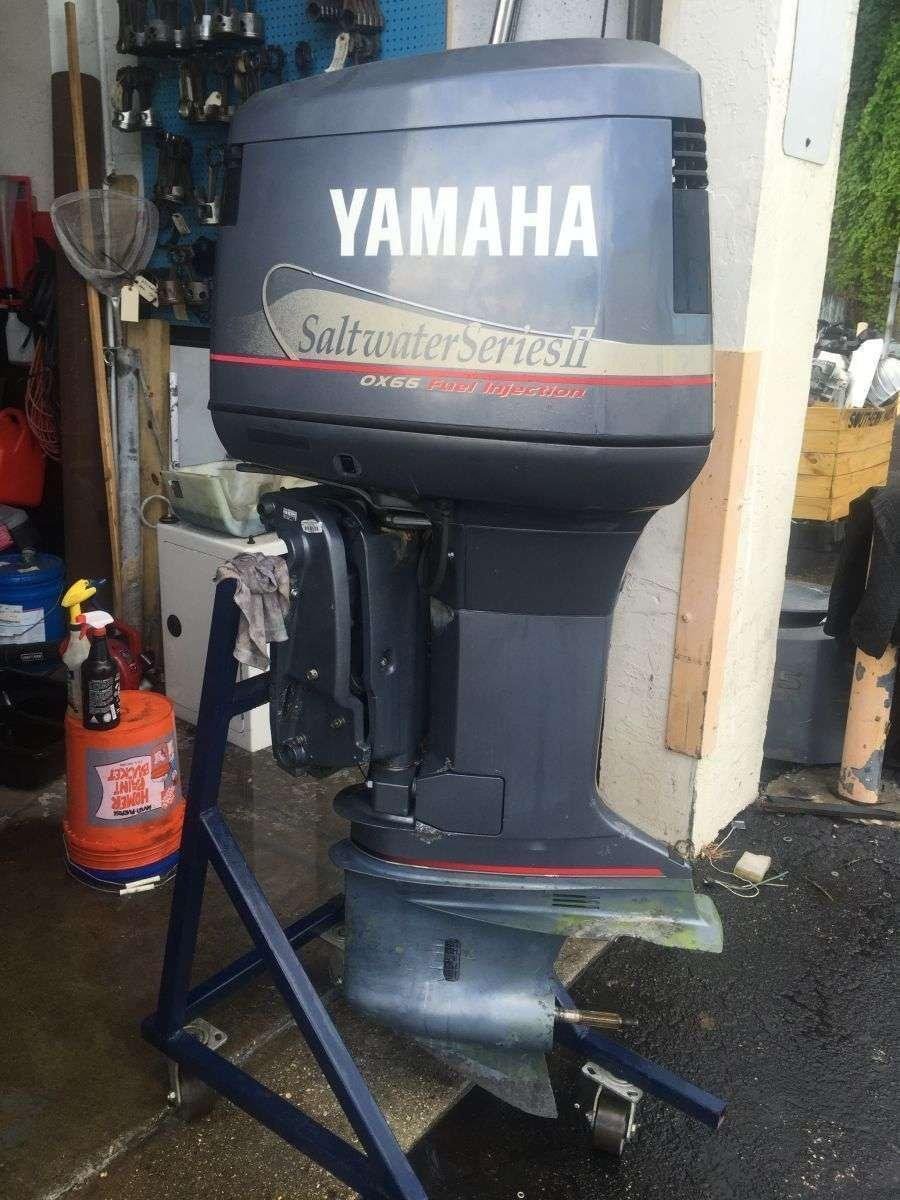 2001 Yamaha V225 HP Saltwater Series II OX66 Fuel Injection 3.1L V6 2 Stroke 30" Outboard Motor - Image 1
