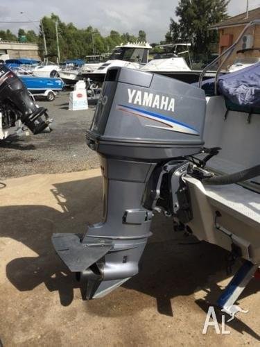 yamaha_90hp_2_stroke_outboard_21073514.jpg 1989 Yamaha 90 HP 3 Cylinder Carbureted 2 Stroke 20" (Long Shaft) Outboard Motor - Image 1